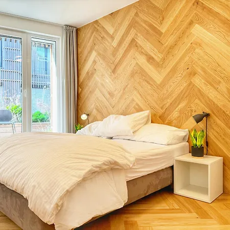 شقة Luxurylake Apartman
